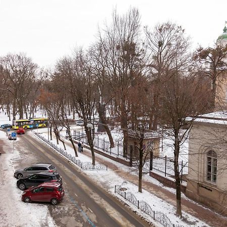 Alfa Apartments Franko University Львов Экстерьер фото