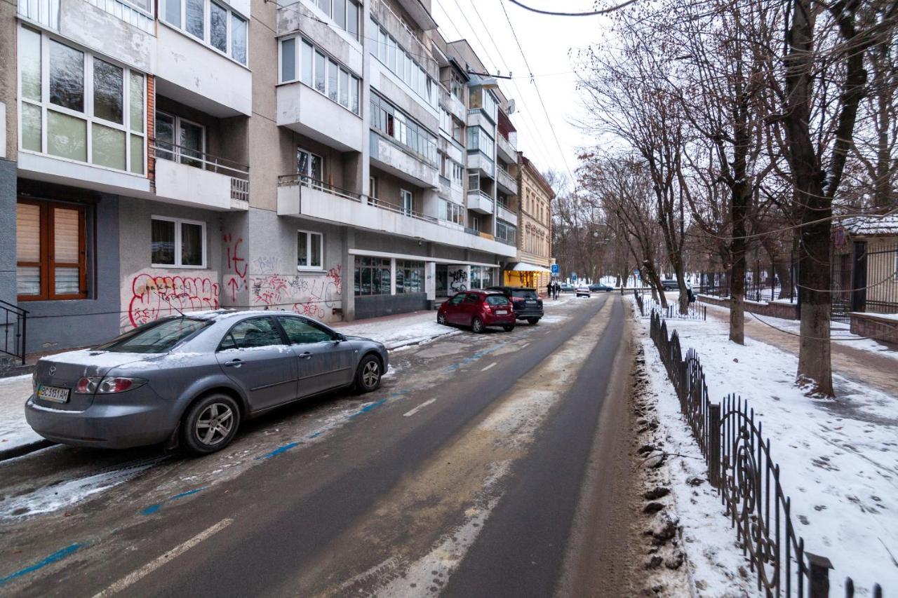 Alfa Apartments Franko University Львов Экстерьер фото